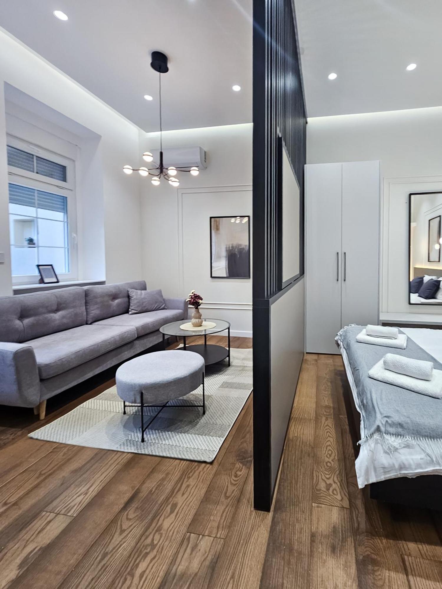 Central Life Beograd Bagian luar foto